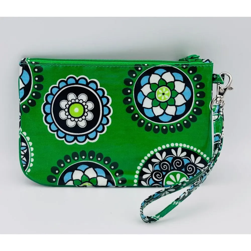 Vera Bradley Cupcakes Green Wristlet Zip Cosmetic Travel Clutch Retired Print - Picture 2 of 7